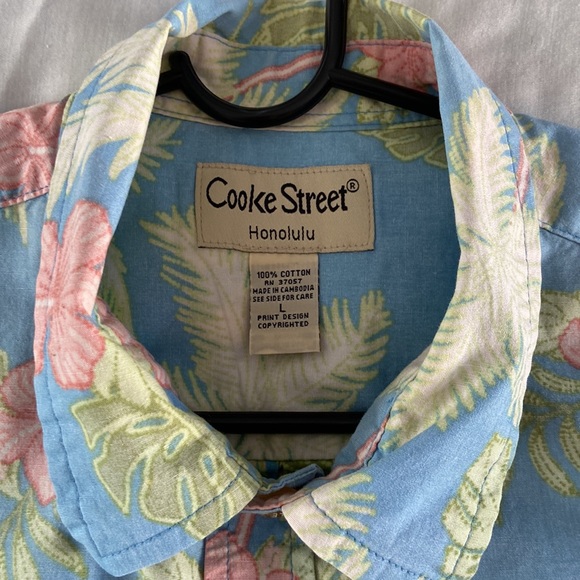 Sold-Set of 3- Cooke Street Honolulu Hawaiian Shirts-Large - Picture 8 of 16